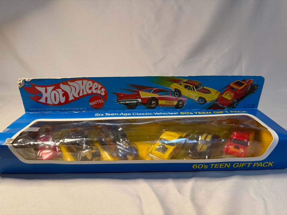 Vintage 1982 Hot Wheels 60's Teen Gift Pack #5760